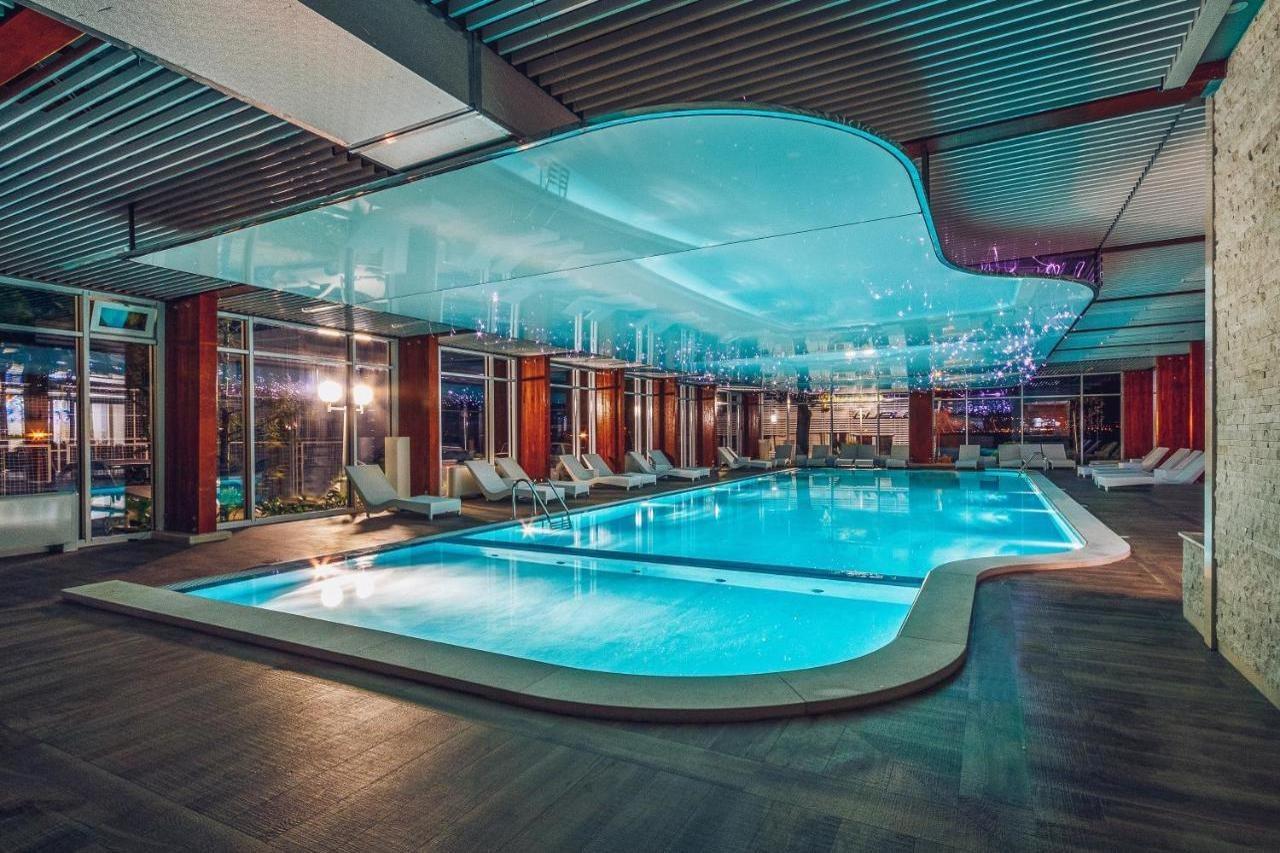 Carine Hotel Delfin Bijela Esterno foto