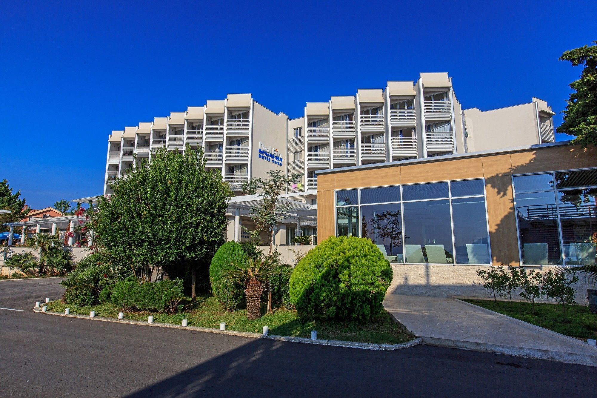 Carine Hotel Delfin Bijela Esterno foto