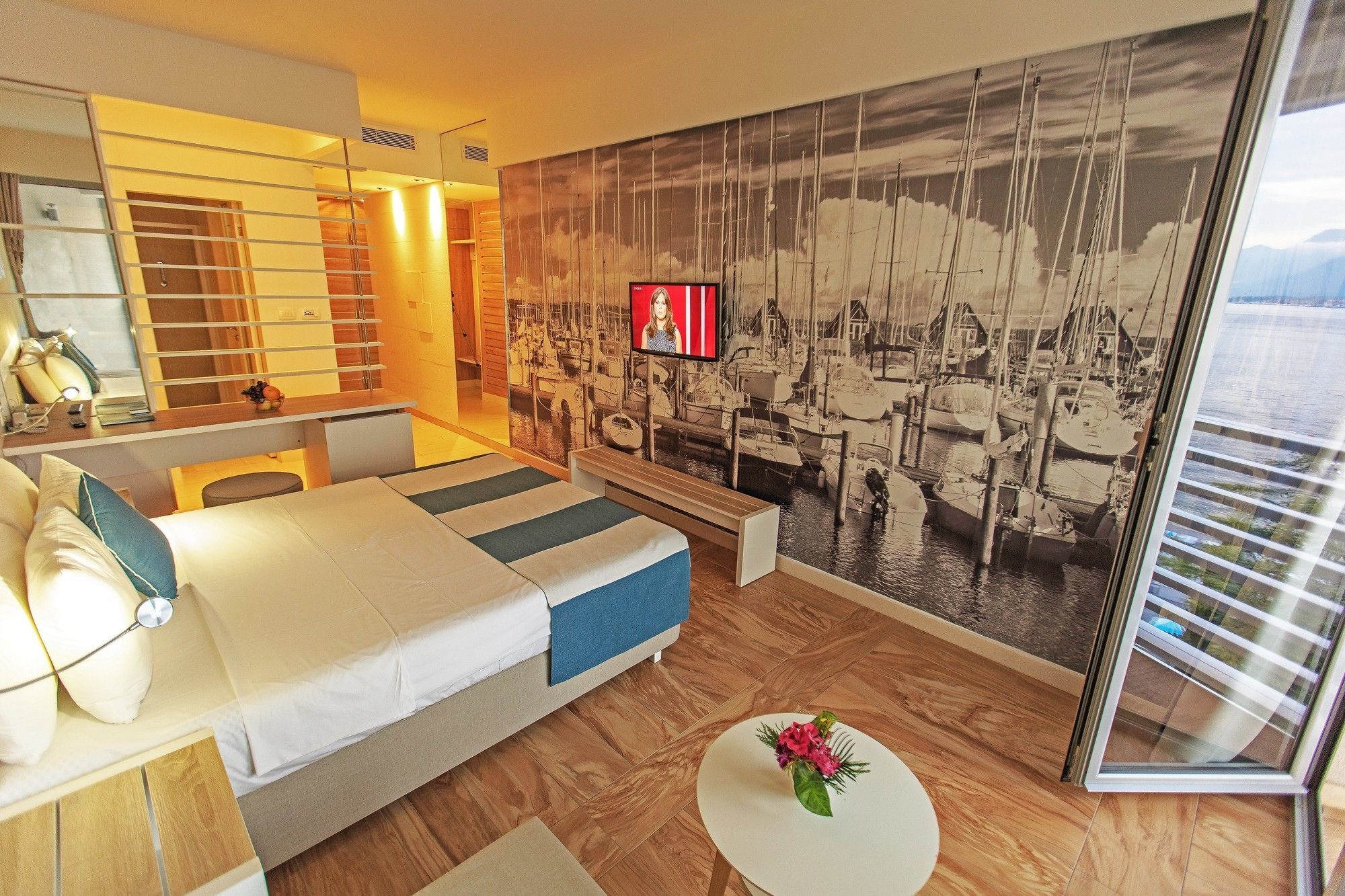 Carine Hotel Delfin Bijela Esterno foto
